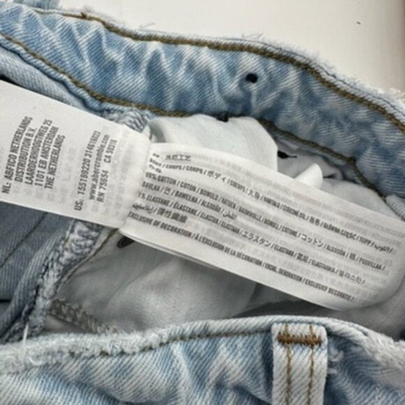 Abercrombie & Fitch 90s Relaxed High Rise Curve Love Jeans Size 26 Light Wash - Picture 7 of 10
